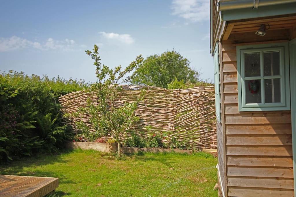 Tiny House On Isolated Farm By The Cornish Coast Vila Bude Exterior foto