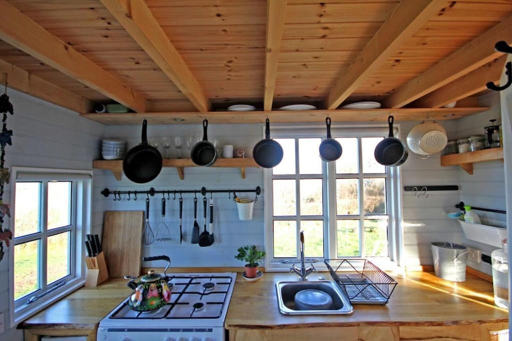 Tiny House On Isolated Farm By The Cornish Coast Vila Bude Exterior foto